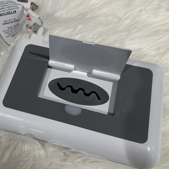 Prince Lionheart Portable Diaper Warmer - Picture 2 of 3